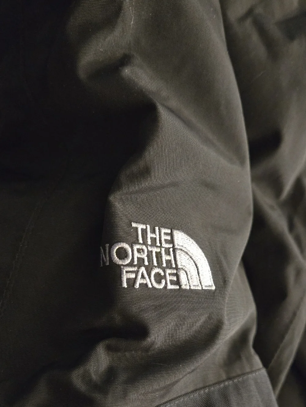 THE NORTH FACE T150+T550 HYVENT SKI, SNOWBOARD PANTS. SIZE MD. REGULAR.